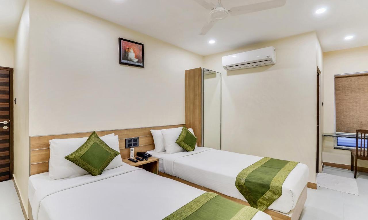 Treebo The Pearl Hotel Chennai Exterior foto