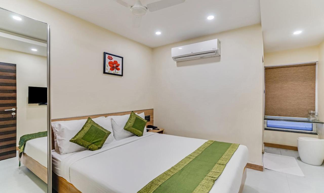 Treebo The Pearl Hotel Chennai Exterior foto